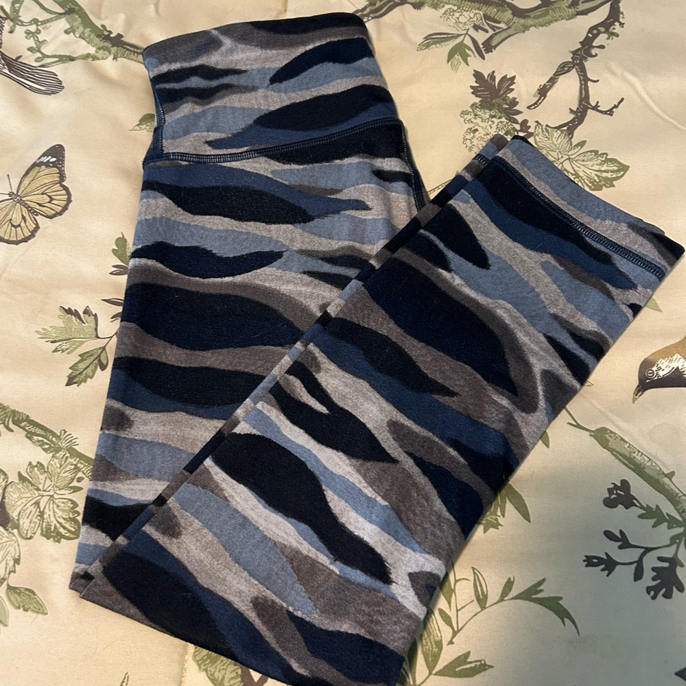 NOT FOR SALE Lululemon Athletica Camouflage Capris - Black, Gray, and Blue